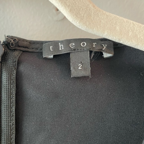 Theory Black V-Neck Black Structured Long Sleeve Sheath Sleek Dress Womens Sz 2 - Picture 3 of 8